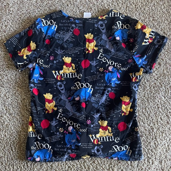 Winnie The Pooh scrub top - Picture 2 of 4